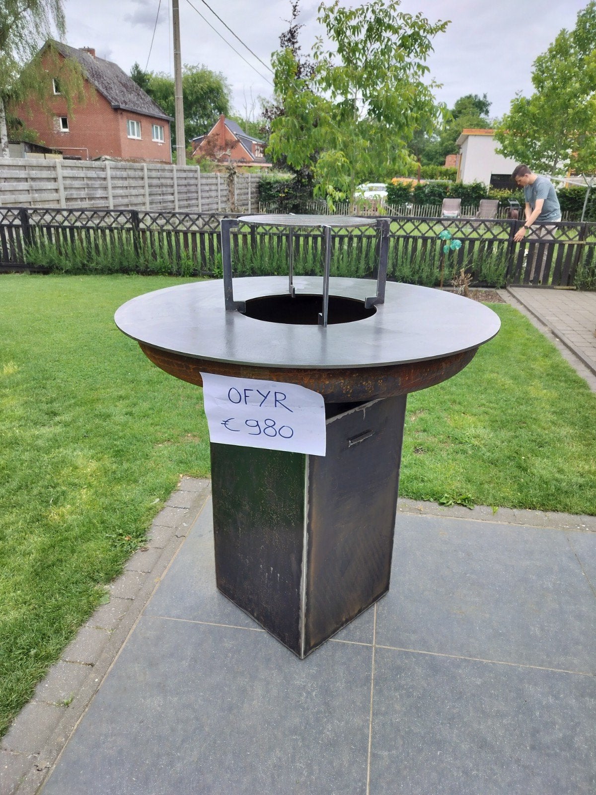 Zelf gemaakt. Heel degelijk, Ophalen