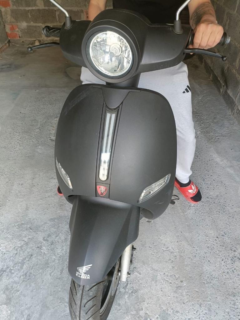 Honda schooter classe A, Fietsen en Brommers, Brommers | Honda, Ophalen, Gebruikt, Klasse A (25 km/u)