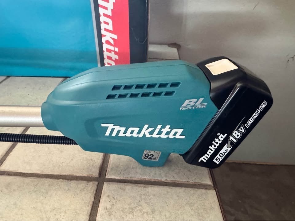 Débroussailleuse sans fil, Enlèvement, 10 à 30 cm, Batterie, Makita
