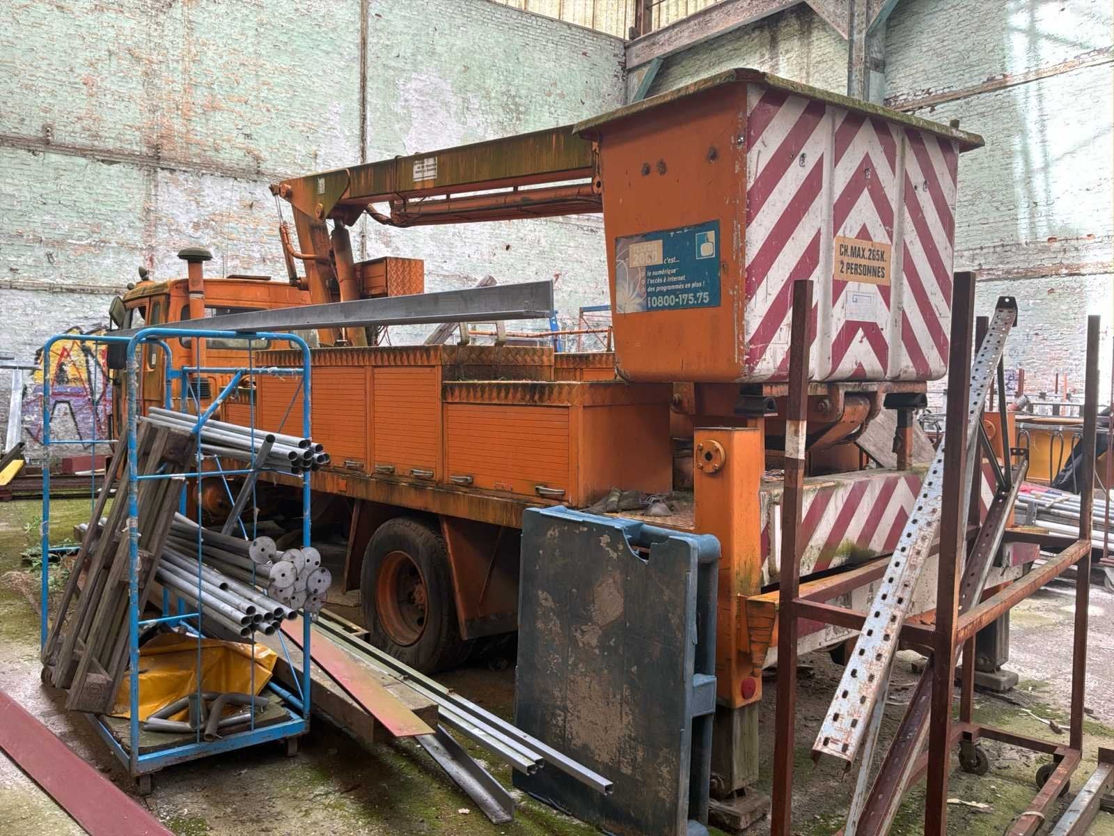 Volvo FL6 turbo Camion plateau avec grue, Achat, Entreprise, Autres carburants, Volvo