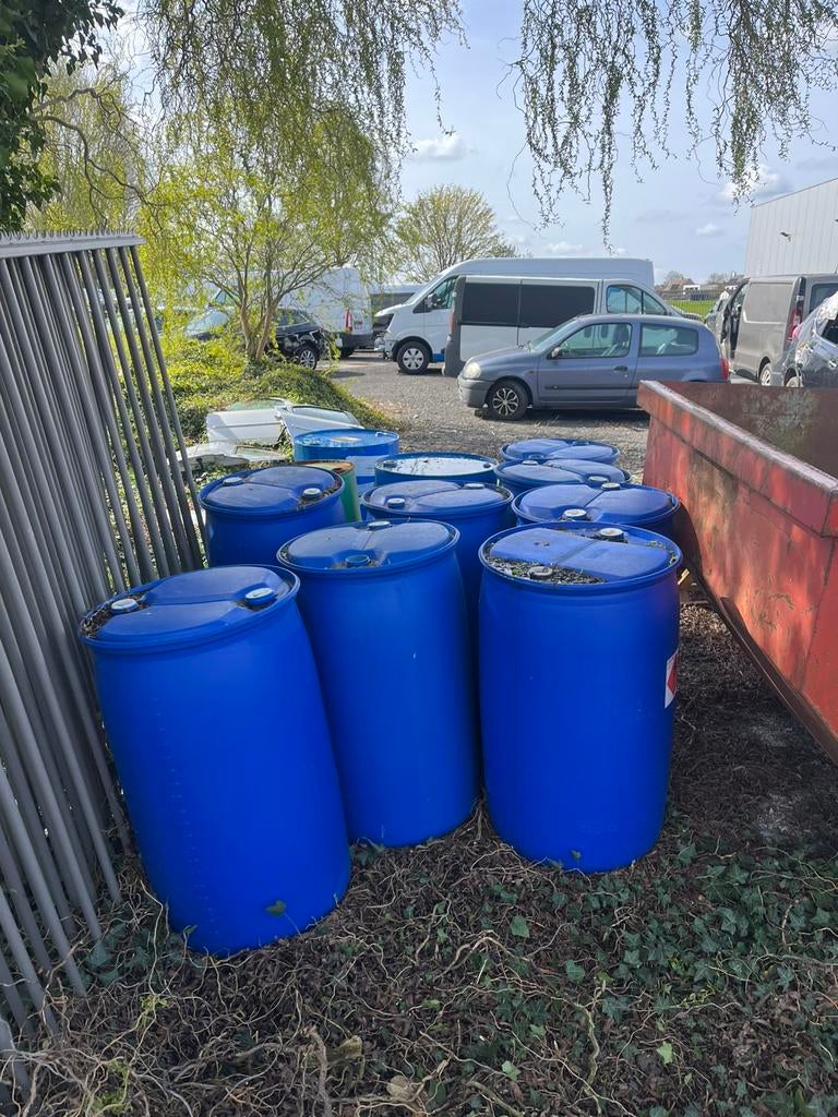Plastic 210l vatten, Ophalen