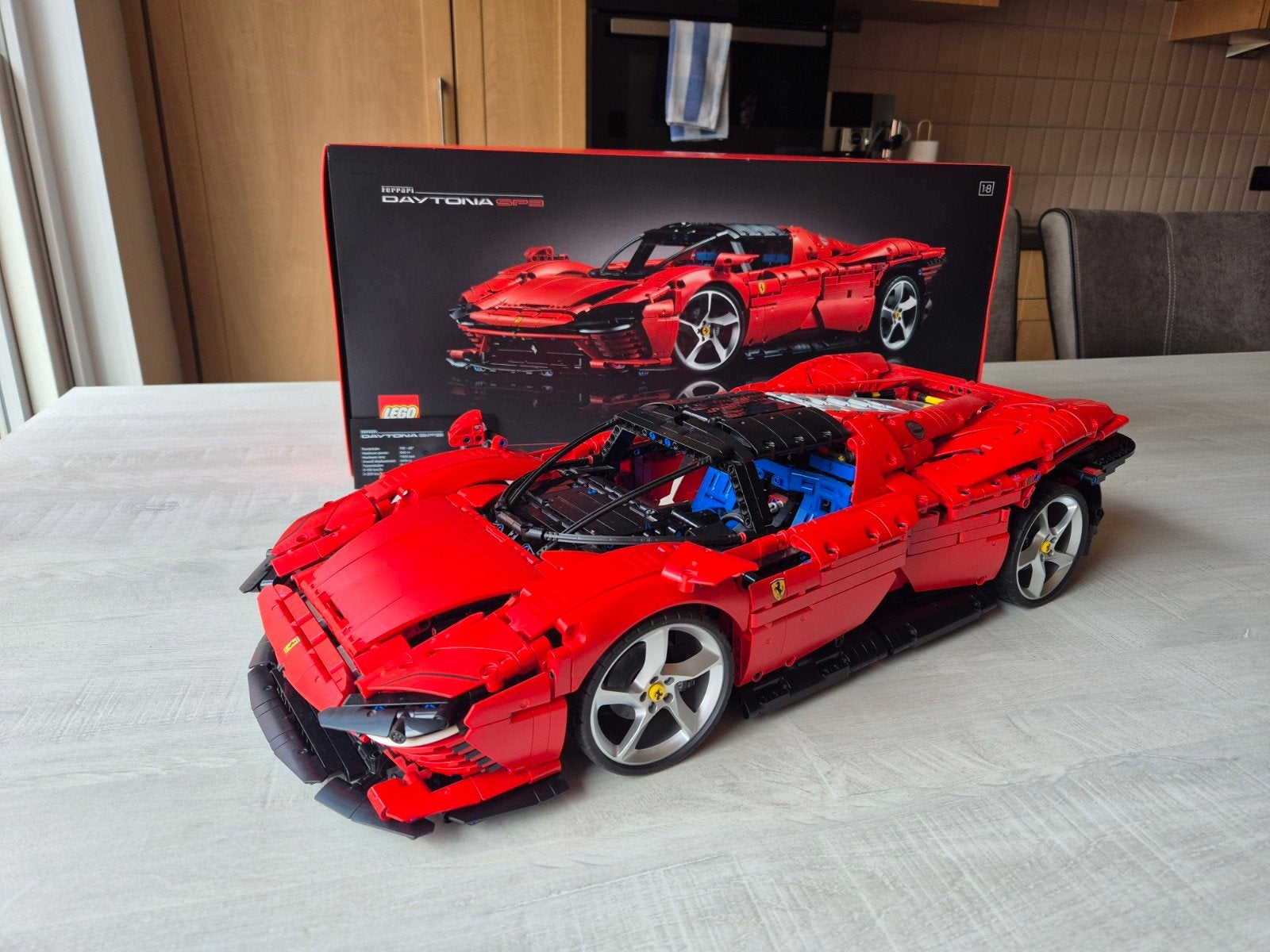 Lego technic Ferrari, Enlèvement, Voiture