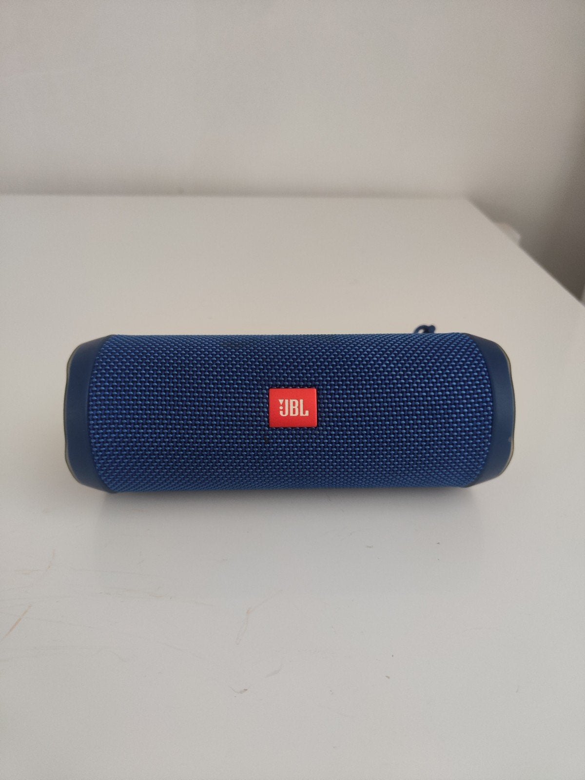 JBL bleu, Enlèvement, JBL