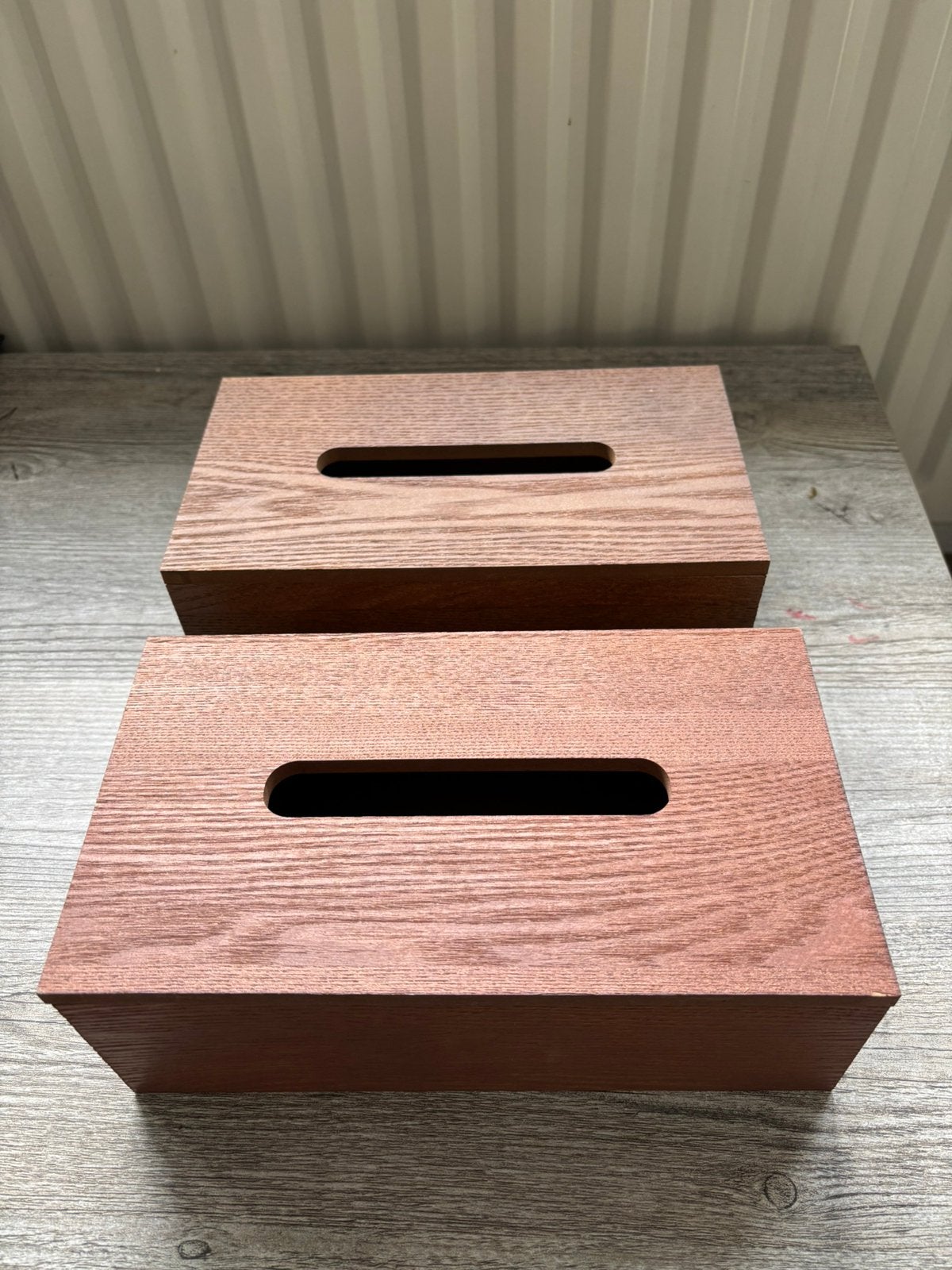 2 boîtes à mouchoirs en bois, Enlèvement, Comme neuf