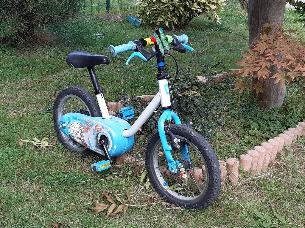 Blauw-witte 14 inch fiets, Fietsen en Brommers, Ophalen, Zijwieltjes, Gebruikt, Velgrem