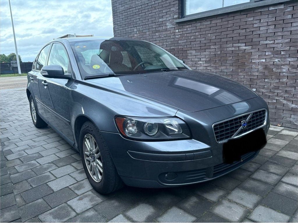 VOLVO S40 1.8i 16v Benzine *09/2006  *2900€, Auto's, Voorwielaandrijving, Beige, 4 cilinders, Leder