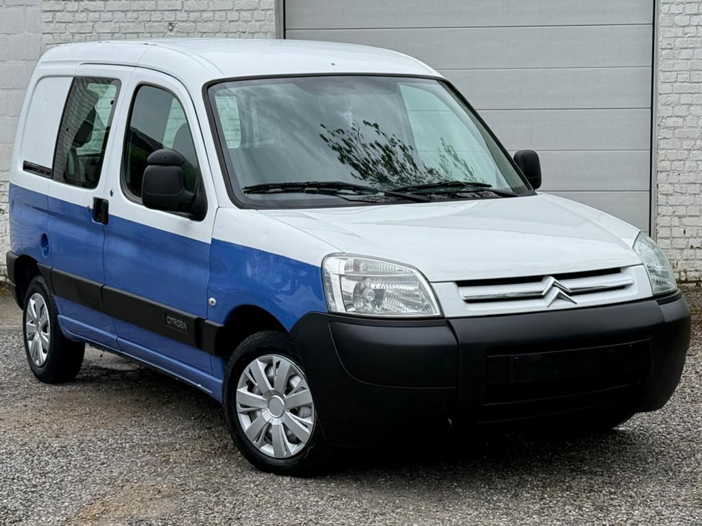Citroen Berlingo 1.6 HDI*KLAAR VOOR REGISTRATIE*, Auto's, Bestelwagens en Lichte vracht, Voorwielaandrijving, 4 deurs, Stof, Zwart
