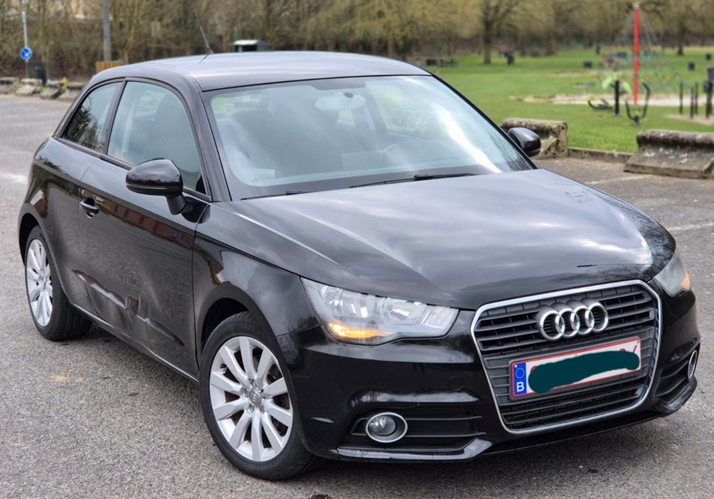 Audi A1 16tdi 2010.130mkm 1prop gps clima ctok 5999€, Auto's, Audi, Euro 5, A1, Zwart, 1600 cc