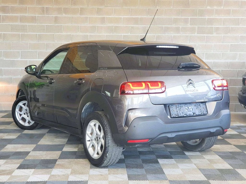 Citroën C4 Cactus 1.2 ESSENCE 110CV - FULL CARNET - CAM, Voorwielaandrijving, Stof, Gebruikt, Euro 6