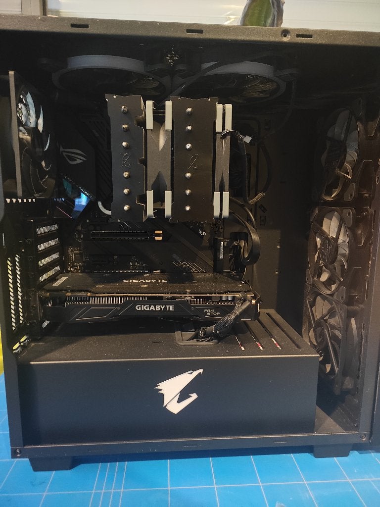 Gaming PC i5-10600k, gtx 1070, 32gb ram, Informatique & Logiciels, Ordinateurs de bureau, Utilisé, 4 Ghz ou plus, HDD, SSD, 32 GB