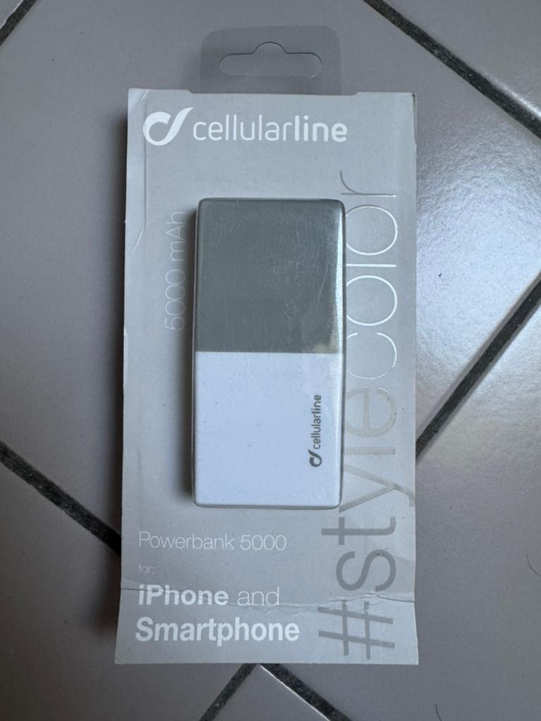Nieuwe Powerbank 5000Mah, Telecommunicatie, Powerbanks, Ophalen of Verzenden, Zo goed als nieuw