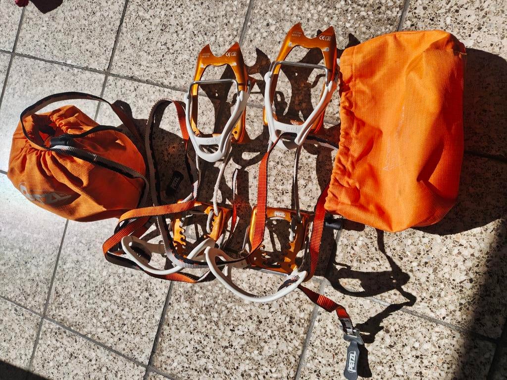 Crampons alu petzl, Ophalen of Verzenden