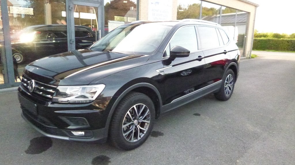VW Tiguan 7 places 2.0 tdi 150 2021 manuelle, 71.000 kms, Autos, Achat, Entreprise, Entretenue par le concessionnaire, 5 portes