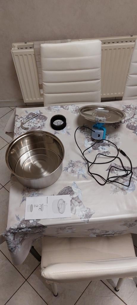 Automatische drinkfontein kat & hond, Animaux & Accessoires, Nourriture & Bols pour chiens, Enlèvement, Automatiquement, Comme neuf