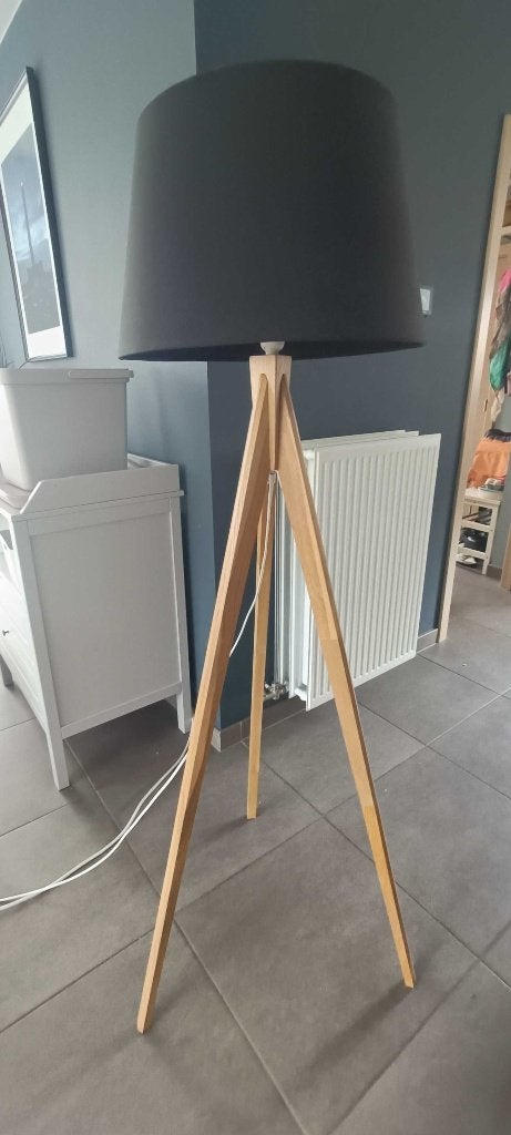 Driepikkel staande lamp, Ophalen, Zo goed als nieuw, Hout, 150 tot 200 cm