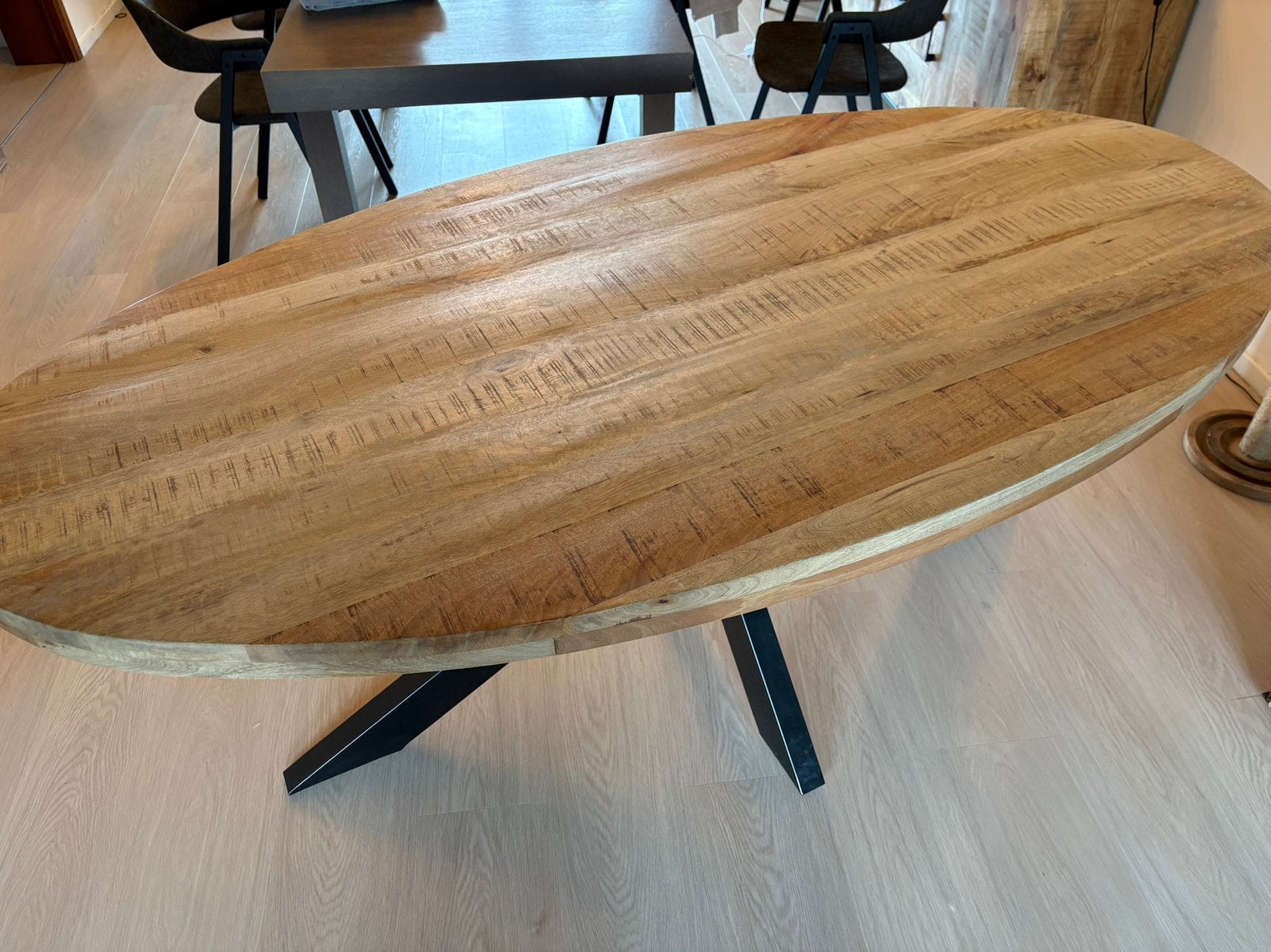 table a manger pas utilisee a venir chercher rapidement, Ophalen, Zo goed als nieuw
