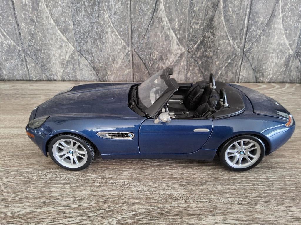 BMW Z8., Enlèvement ou Envoi, Maisto