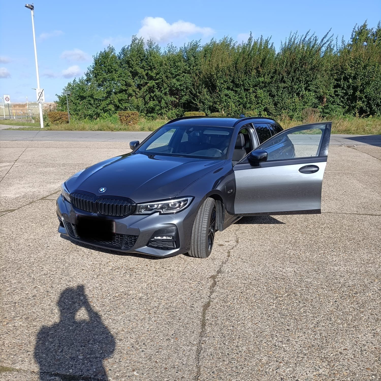 BMW 330e, Autos, Achat, Noir, 5 portes, Break