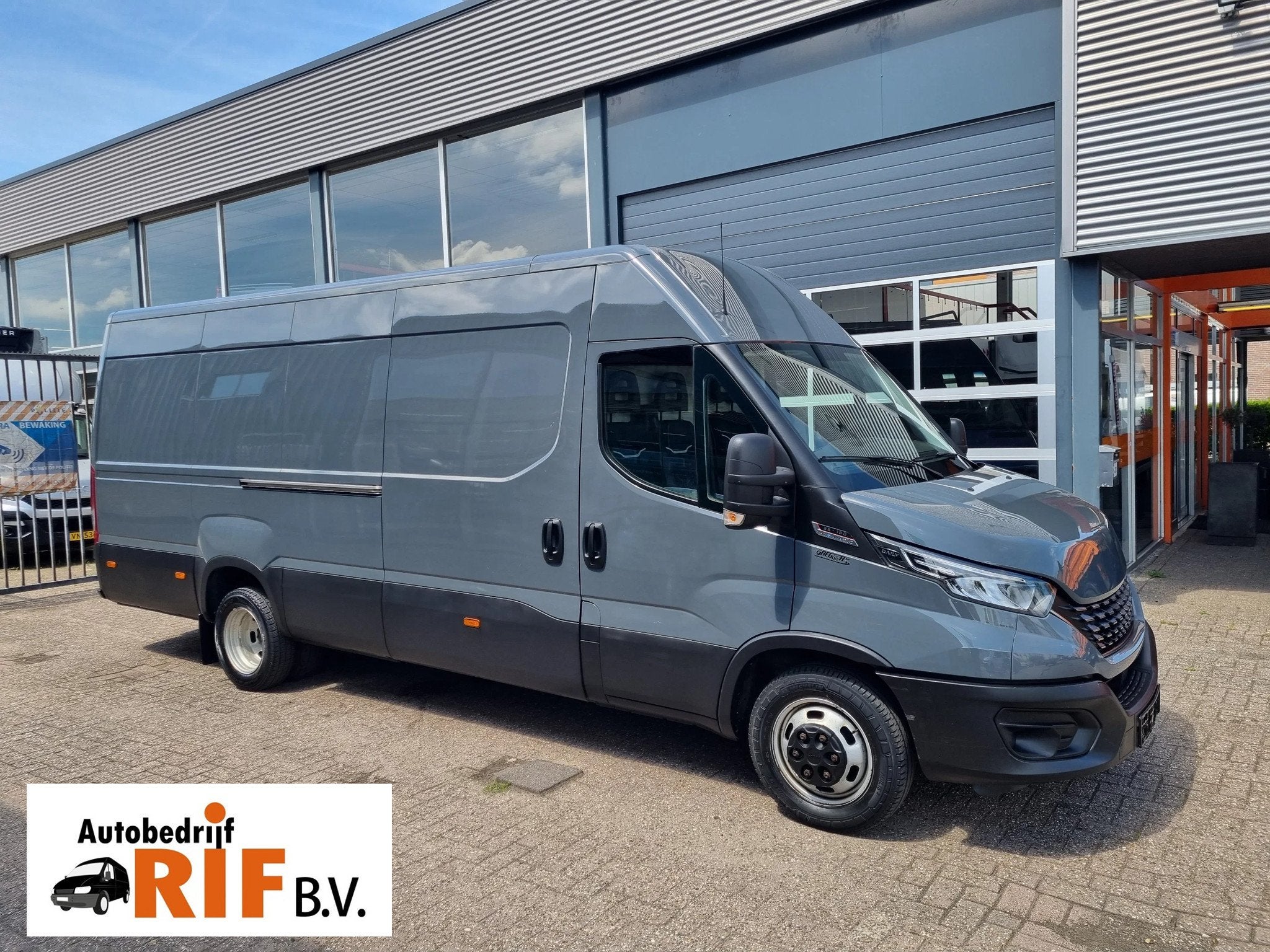 Iveco Daily 35C18 3.0D 180PK L4H2 Maxi N1 Hi-Matic Euro 6, Automaat, Achterwielaandrijving, Gebruikt, Euro 6