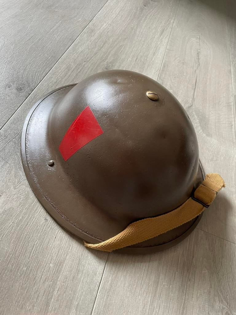 Britse helm WO2, Verzamelen, Militaria | Tweede Wereldoorlog, Landmacht, Helm of Baret, Verzenden