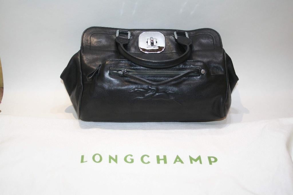 Longchamp sac bandoulière, cuir grainé noir. E.O, housse, Enlèvement ou Envoi, Comme neuf, Noir, Sac à bandoulière