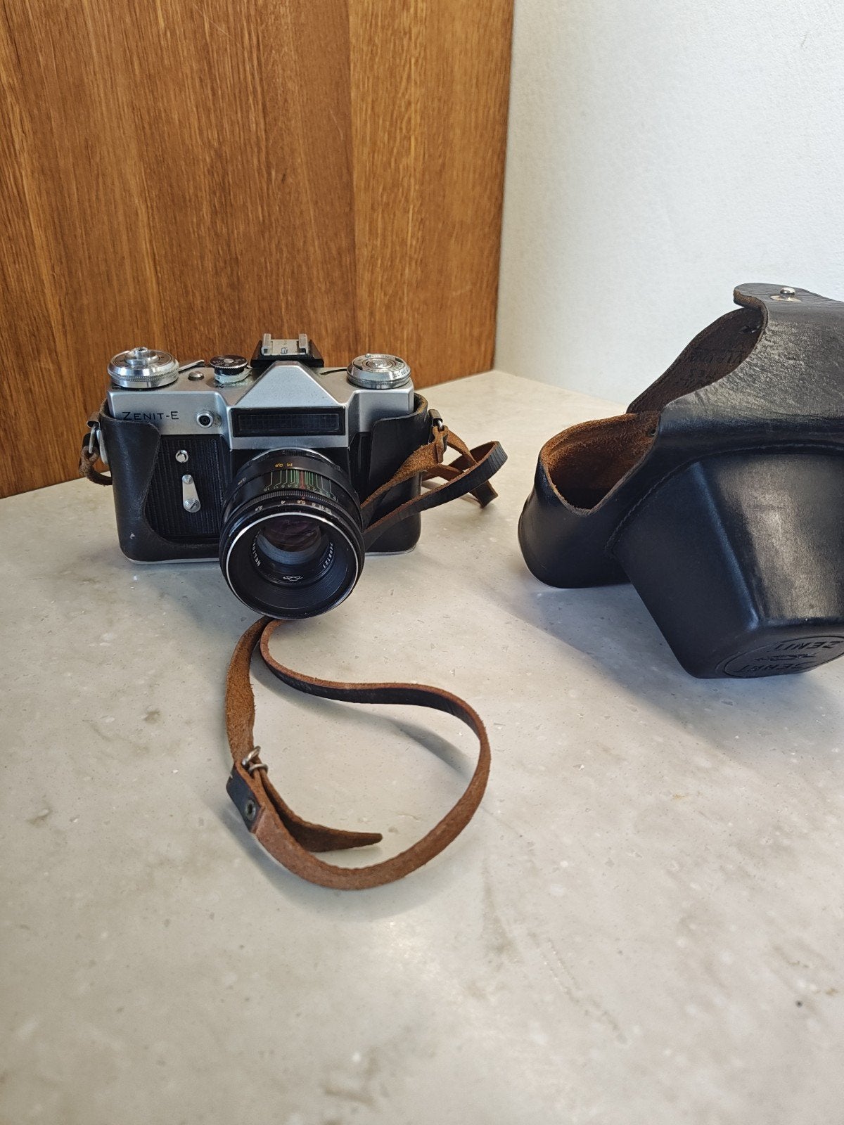 Appareil photo reflex Zenit-E 35 mm avec objectif Helios-44-, TV, Hi-fi & Vidéo, Enlèvement ou Envoi, Utilisé, Reflex miroir, Autres Marques