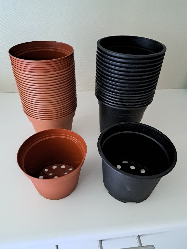 bloempotten, kunststof, 42 stuks, Ophalen of Verzenden, Zo goed als nieuw, Rond, Kunststof