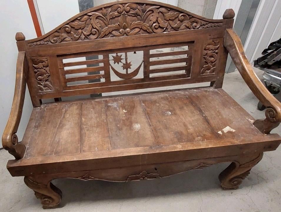 Banc en teck indonésien, Enlèvement, Comme neuf