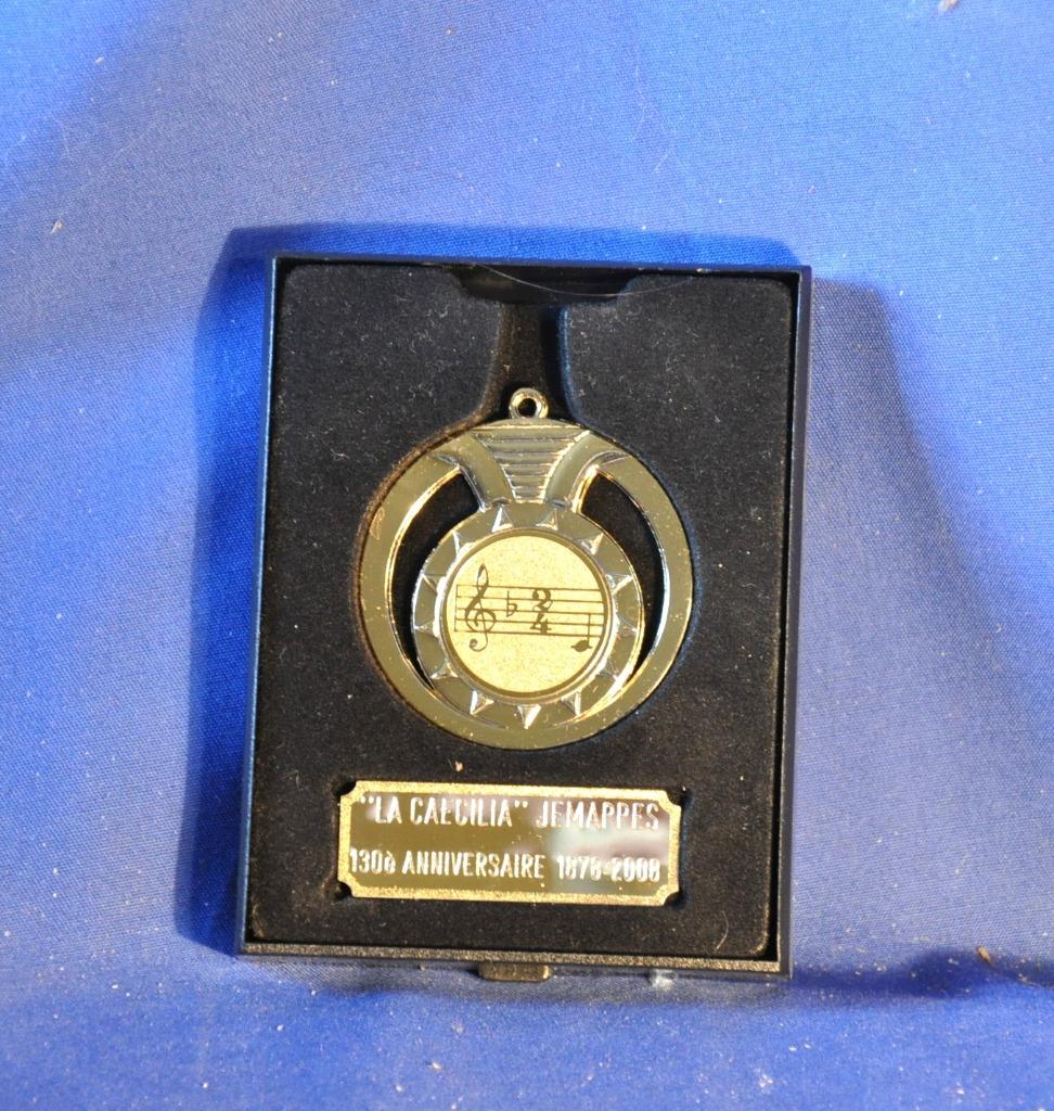 medaille 130eme anniversaire philarmonie la caecilia jemappe, Enlèvement ou Envoi, Autres matériaux