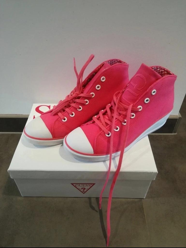 Guess sneakers - Maat 41, Guess, Ophalen of Verzenden, Zo goed als nieuw, Sneakers