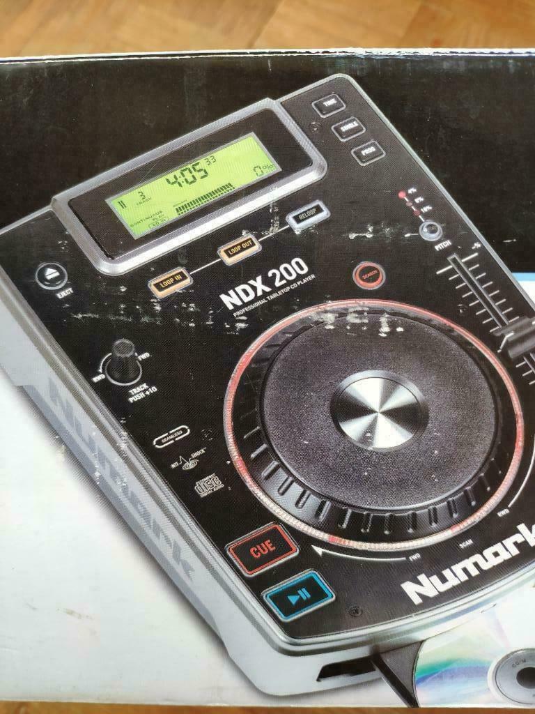 Numark NDX 200 Tabletop CD speler top set - 2 stuks dj cd's, Enlèvement, Utilisé, Platine, Numark
