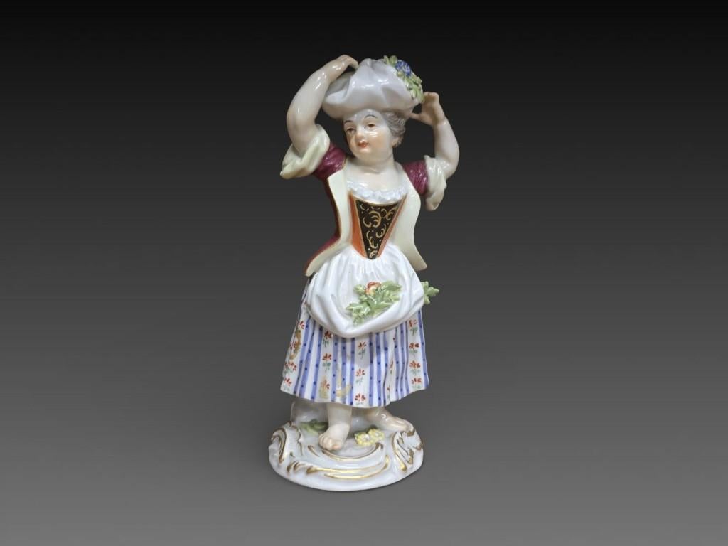 Meissen, jeune femme porteuse de légumes, porcelaine, 14 cm, Enlèvement ou Envoi
