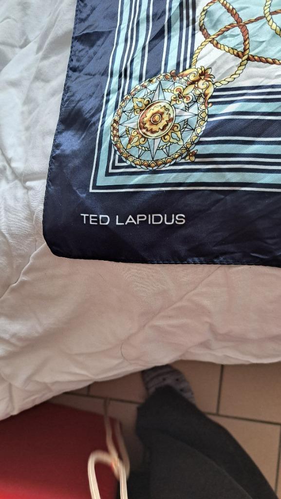 Foulard cadeau publicitaire Ted Lapidus bateau, Enlèvement ou Envoi