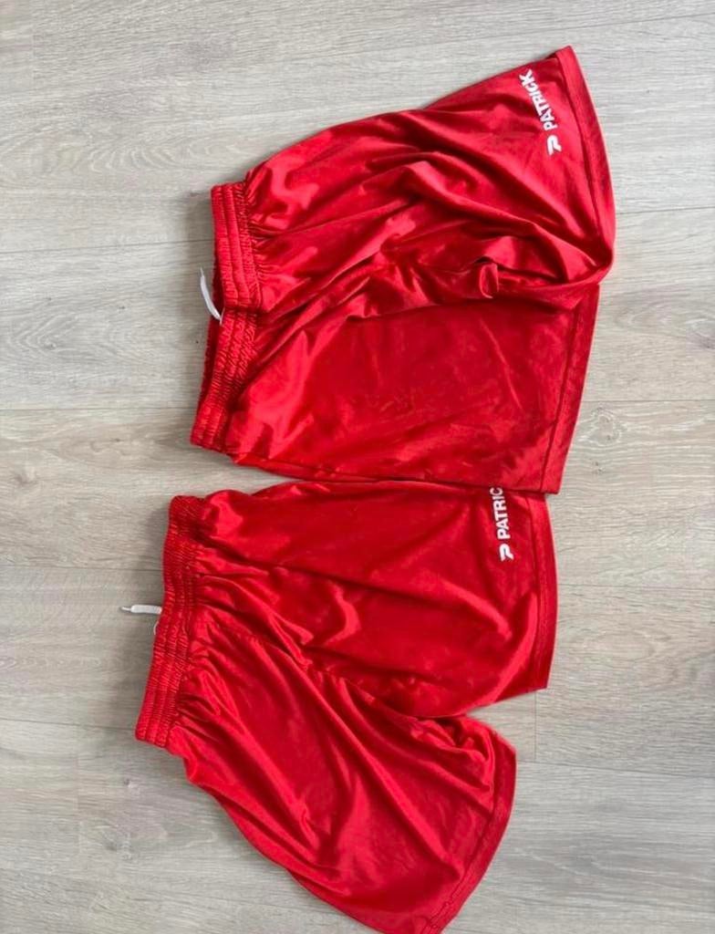 3 sport shorts, Ophalen of Verzenden, Gedragen, Maat 46 (S) of kleiner, Rood