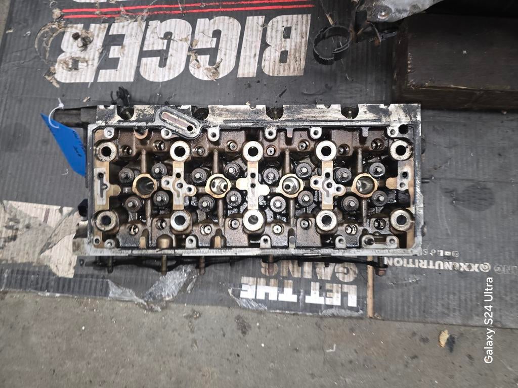 Cilinderkop vw passat 1.6 TDI 16V     DCX, Auto-onderdelen, Ophalen of Verzenden