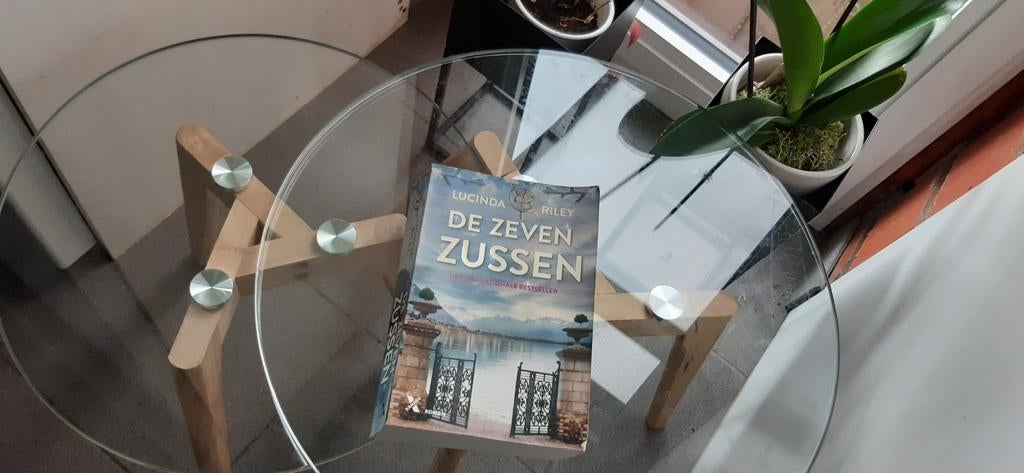 De zeven zussen deel 1 € 5, Ophalen of Verzenden, Zo goed als nieuw