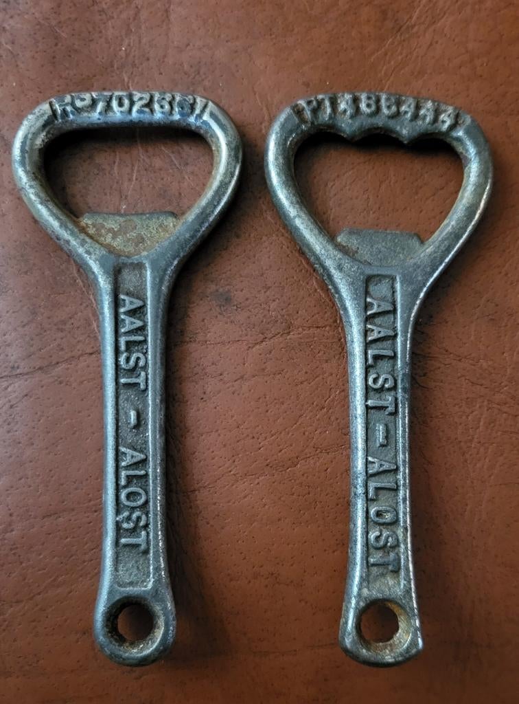 AALST De Gheest: 2 verschillende openers, Verzamelen, Biermerken, Ophalen of Verzenden