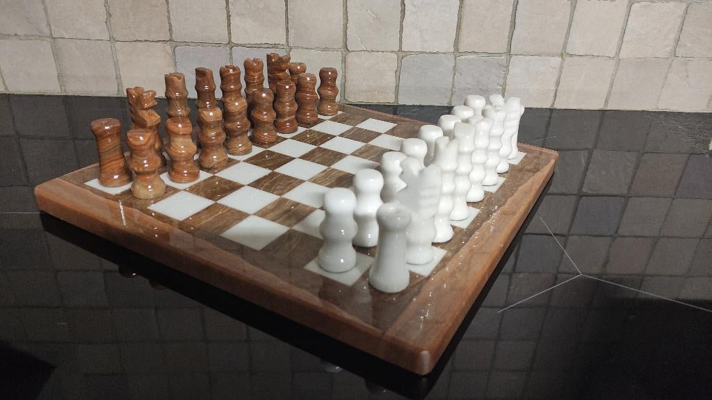 marmeren schaakset, Ophalen