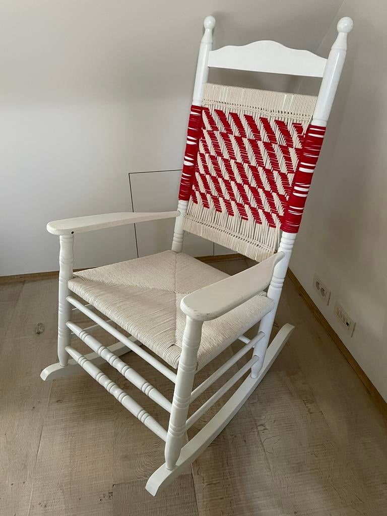 Schommelstoel in macrame, Huis en Inrichting, Ophalen, Gebruikt, Hout