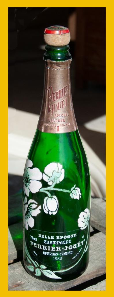Champagne Perrier Jouët Belle Epoque lege fles 1982, Verzamelen, Ophalen of Verzenden, Champagne