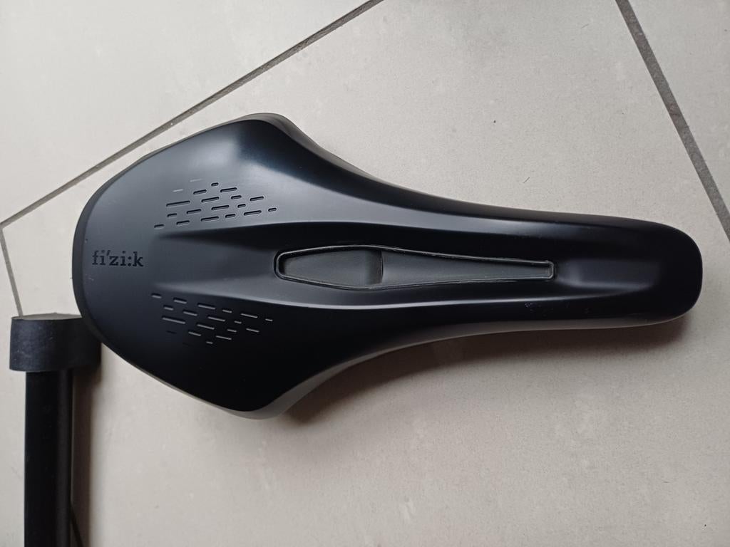 Fizik terra argo x5 150 mm, Fietsen en Brommers, Ophalen of Verzenden, Gebruikt