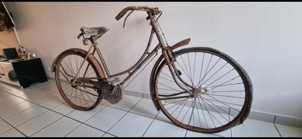 Ancien velo des années 30, Marque Cycles Wattelier, Enlèvement, Utilisé