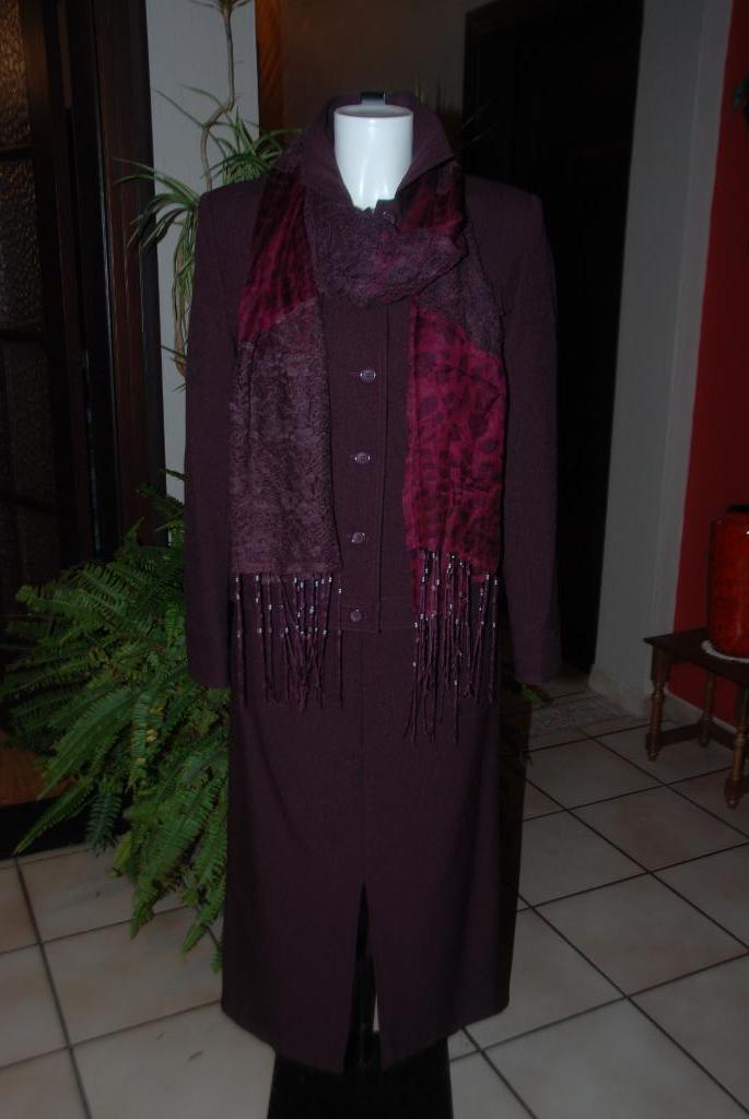 Set „" 3 Suisse "” lange rok en bordeauxrode jas 38 like 9”, Maat 38/40 (M), Le Chouchou de 3 SUISSES, Kostuum of Pak, Paars