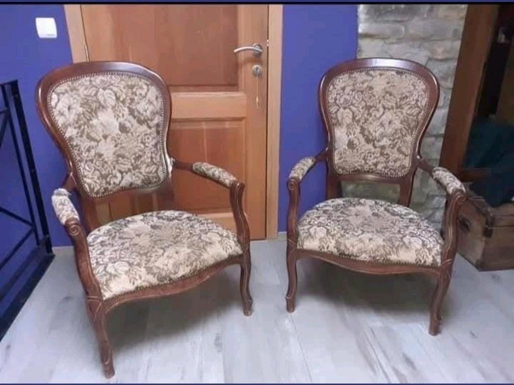 Lot de 2 fauteuils clouté voltaire bois massif tissu, Ophalen of Verzenden