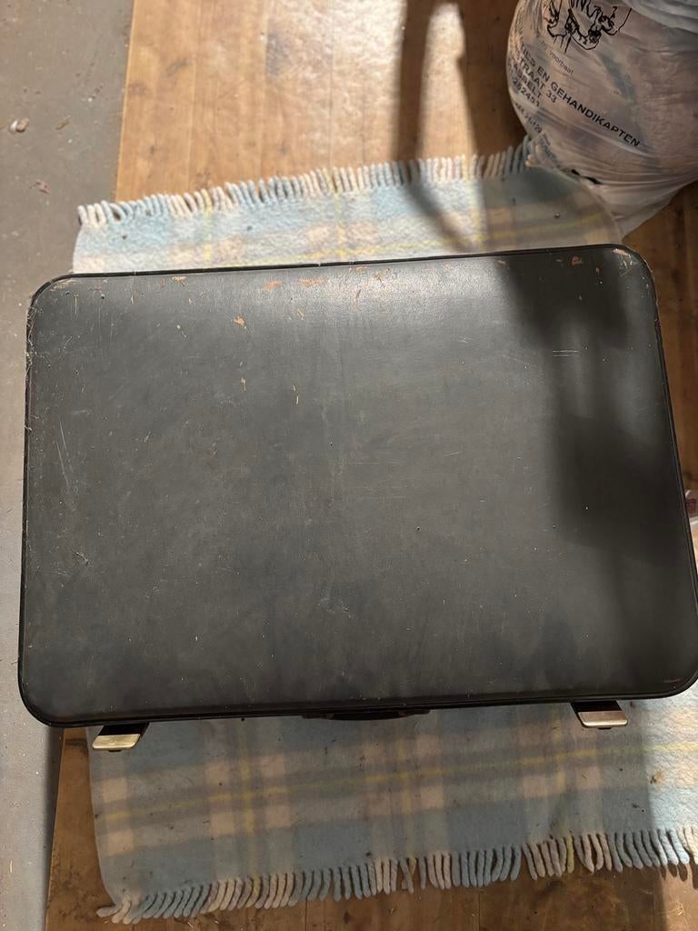 Vintage harde reiskoffer – retro model, Ophalen