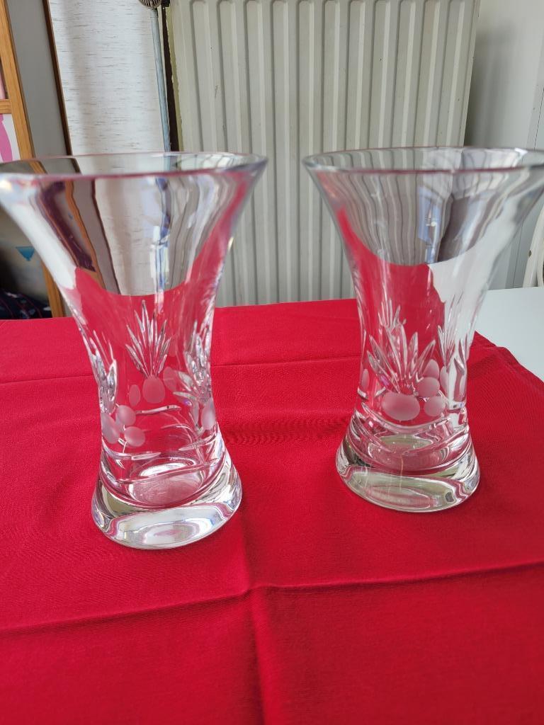 2 kristallen vazen 19 cm hoog, Ophalen