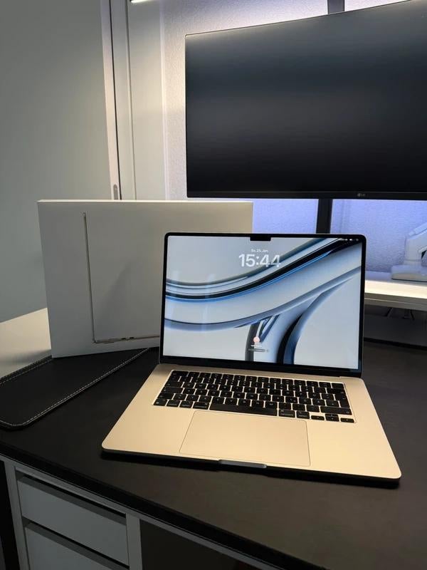 MacBook Air 13,6" M2 (2023) – Gris sidéral, 256 GB, Comme neuf, Azerty, 8 GB