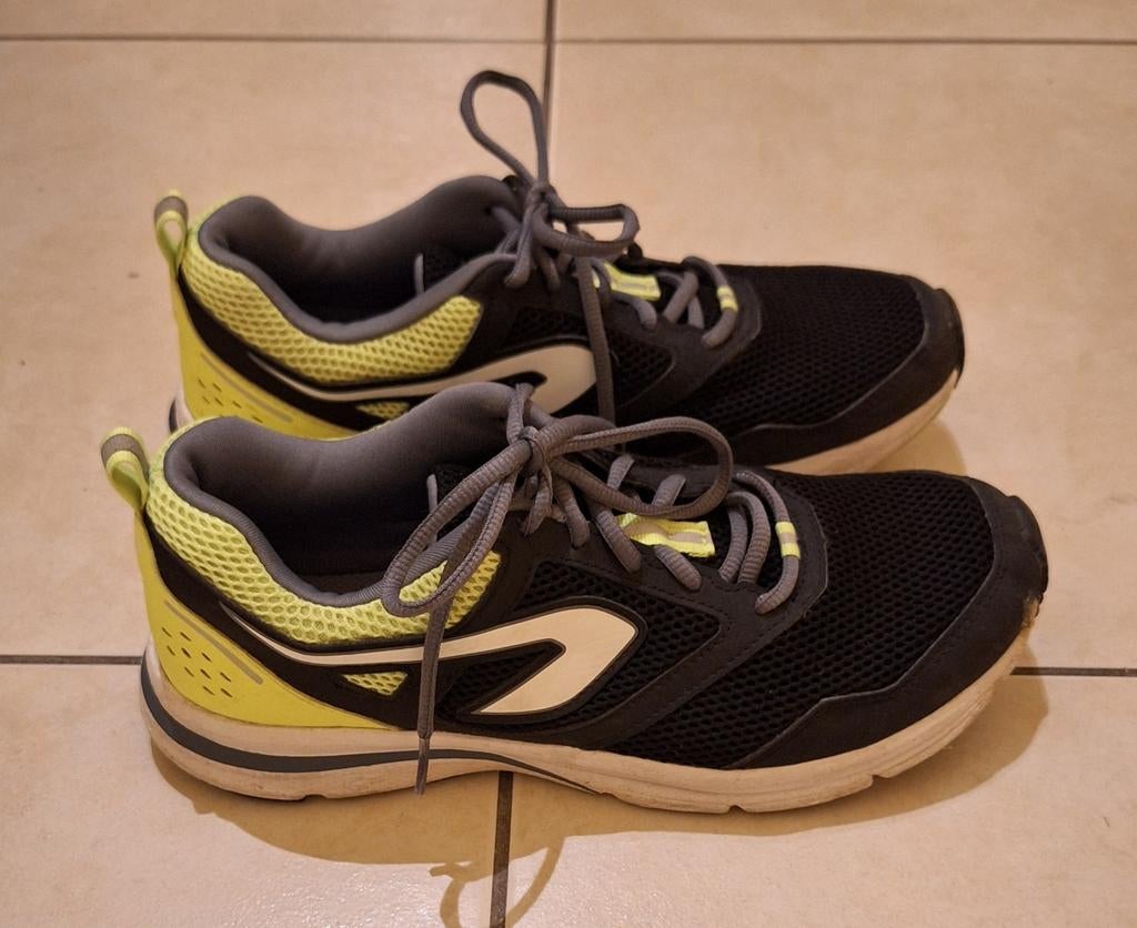 Sportschoenen maat 41, Ophalen of Verzenden, Zo goed als nieuw