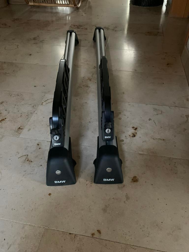 Barres de toit bmw x5 e70 avec portes skis, Ophalen, Nieuw