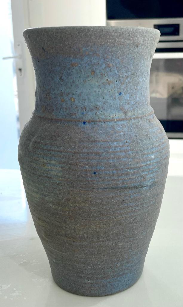 Beau vase en pierre, Enlèvement ou Envoi, Comme neuf